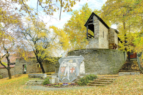 Rathausgarten mit Wappen in Zeitz