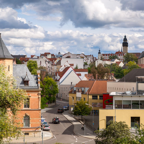 Blick vom Torhausgelände zum Rathaus