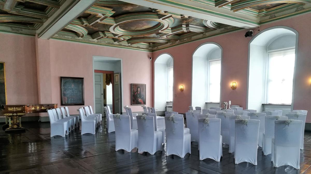 Tafelsaal Schloss Moritzburg_Breitbild.jpg