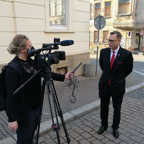 Oberbrgermeister Chrisian Thieme im Interview mit dem MDR (c) Stadt Zeitz