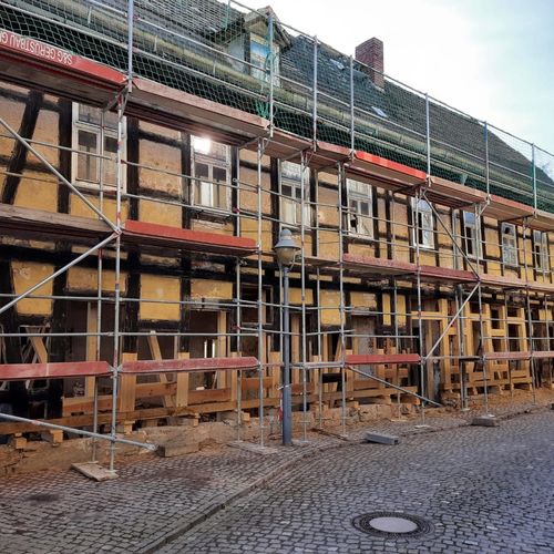 Steinstraße 5 - Straßenseite - nach Gerüstaufbau