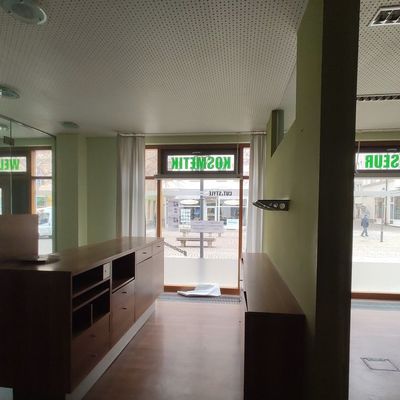 EG Romarkt 15,16