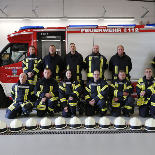 010 Feuerwehr Luckenau mit neuem MLF und saniertem Gertehaus (c) Thomas Poppe 15.10.2022