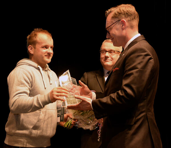 003 Festveranstaltung und Preisverleihung Zeitzer Michael 2023 - Hauptpreistrger Christopher Hamal