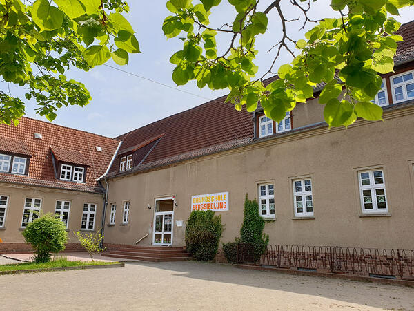 Grundschule Bergsiedlung_Außenansicht