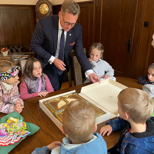 05 - Kita Regenbogen zu Besuch im Rathaus
