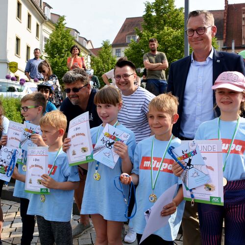 031 - Kinderduathlon 2023 - Platz 2 beim Wettkampf der Grundschulen Klassen eins und zwei belegte die Mannschaft der Grundschule Elstervorstadt