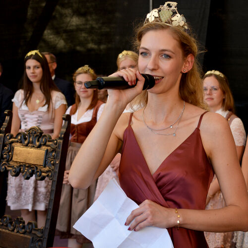 18 - Zeitz feiert Weinfest und krt neue Weinprinzessin