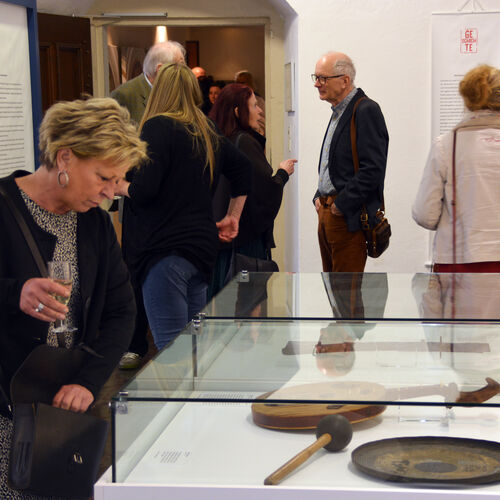Foto 08 - Eröffnung Ausstellung Sonnenglanz und Mondenschein