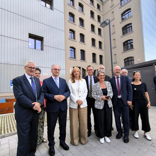 Foto 05 - Oberbürgermeister begrüßt EU Kommissarin und Ministerpräsident beim Besuch zur Auftaktverantstaltung Reallabor Zekiwa Zeitz