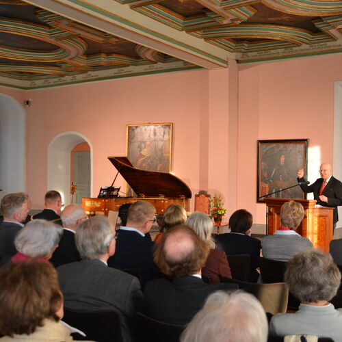 Foto 02 - Ehrenbürgerschaft an Ernst-Albert Naether verliehen