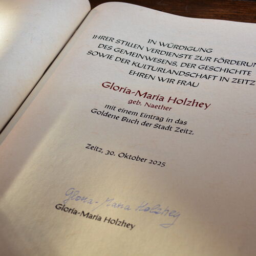 Foto 09 - Ehrenbürgerschaft an Ernst-Albert Naether verliehen